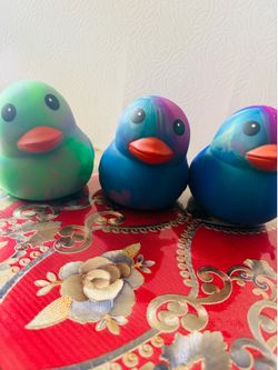 Squeeezy duck!