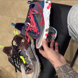 Pair Of Nike Sneakers Men’s