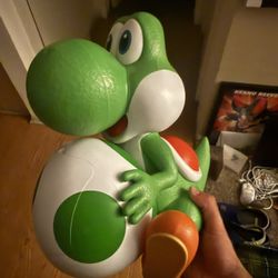 Super Mario Galaxy Yoshi Popcorn Bucket 