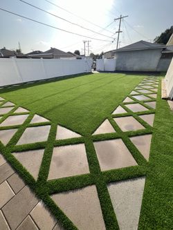 Astro Turf Artificial With Diamond Shape Walkways