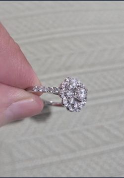 10K white Gold, Diamond Ring