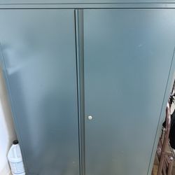 Metal storage cabinet