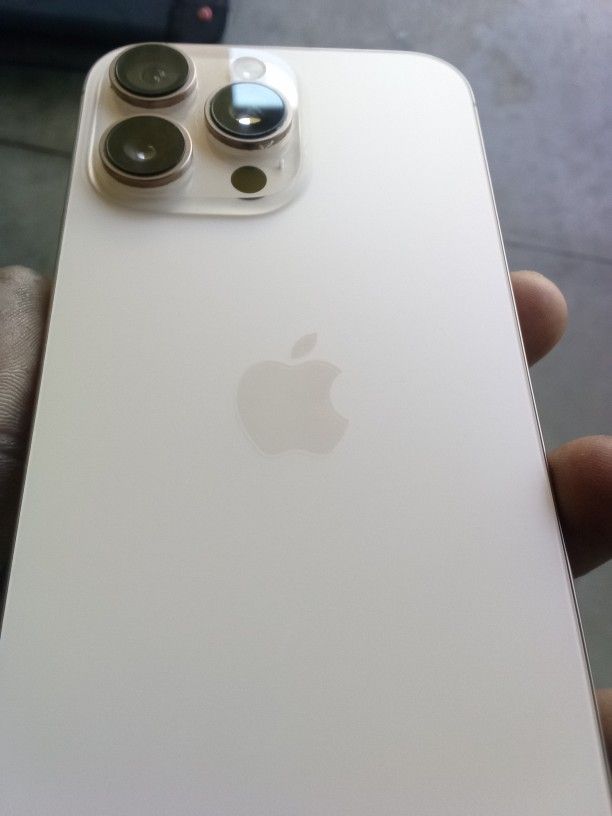 iPhone A18 Pro Locked