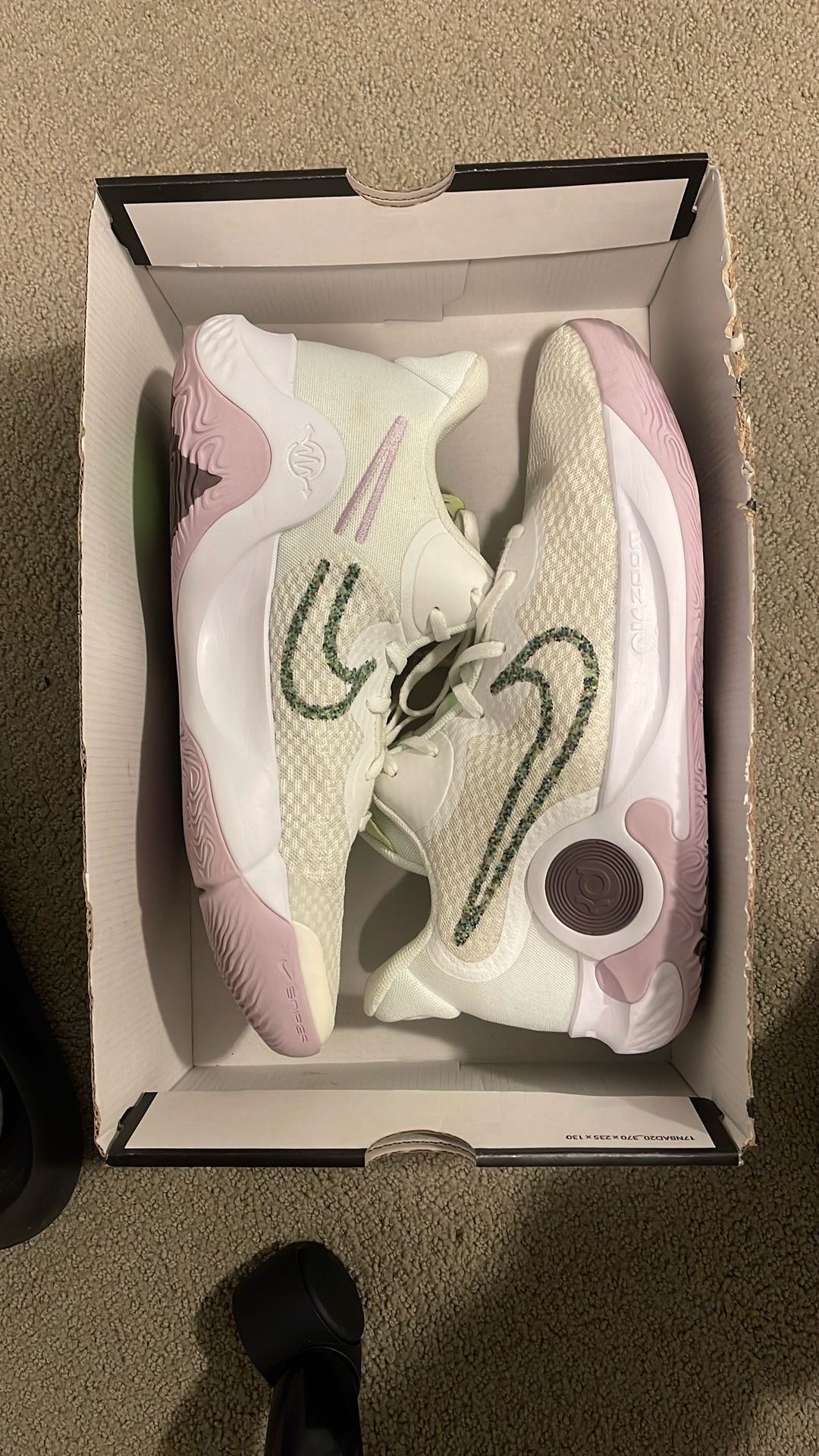 Basketball Shoes 