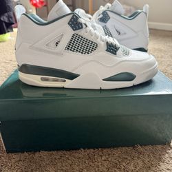 Jordan 4