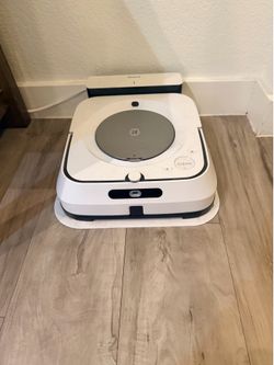 iRobot Braava Jet M6 Robot Mop