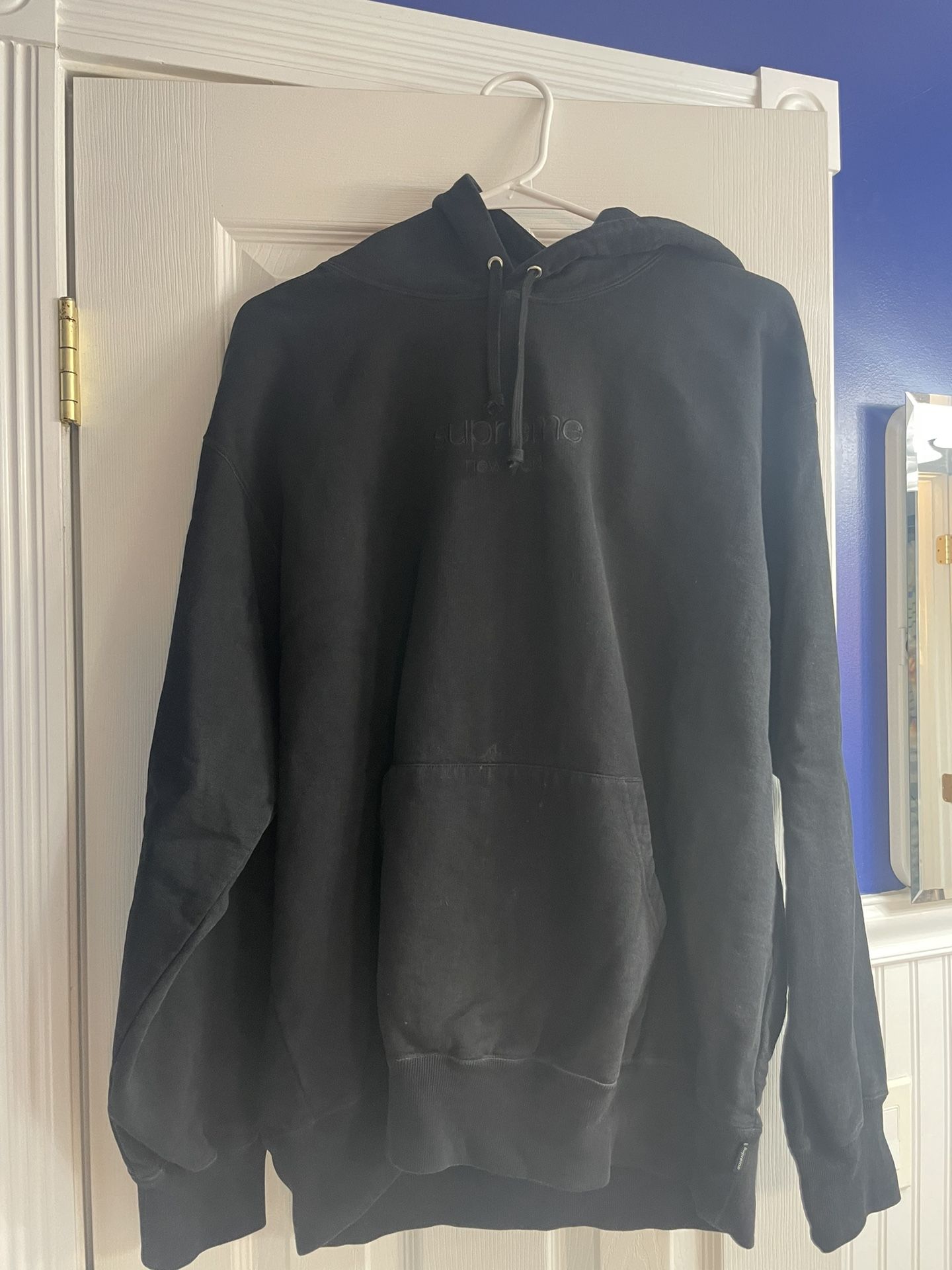 Supreme Hoodie