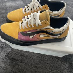 Vans 
