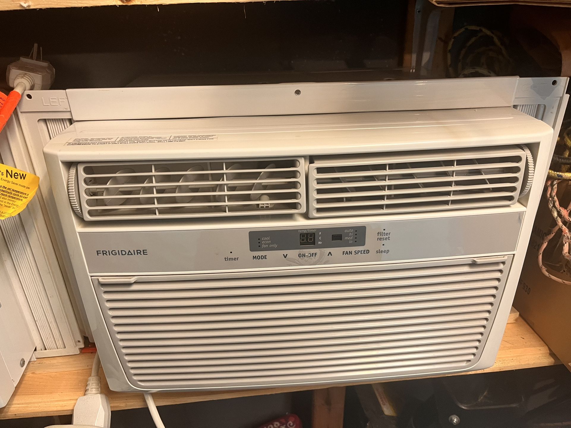 AIR CONDITIONER 