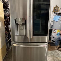 Refrigerator LG