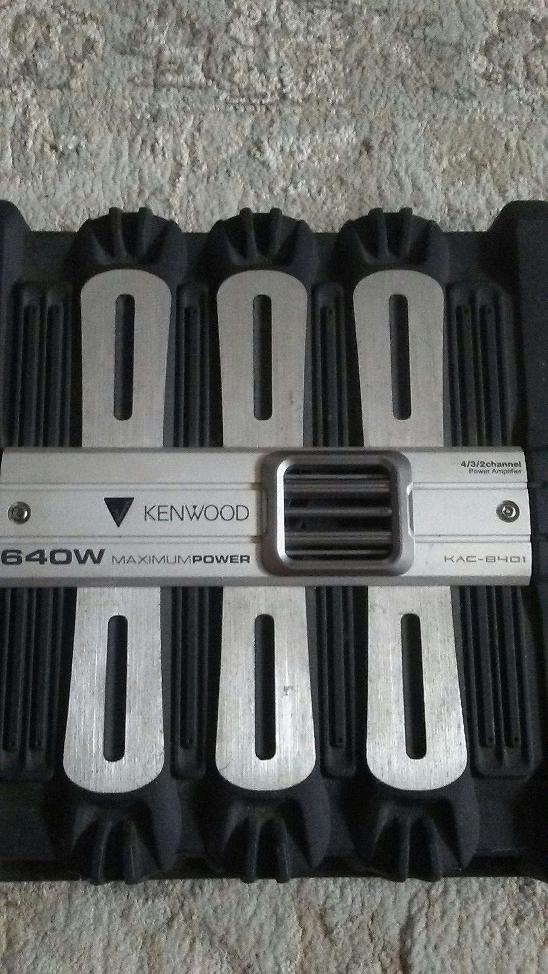 Kenwood KAC-8401 640 watt Amp