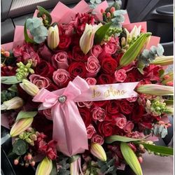Ramo Buchon With Lillie’s Mixed Bouquets Ramo Buchon 