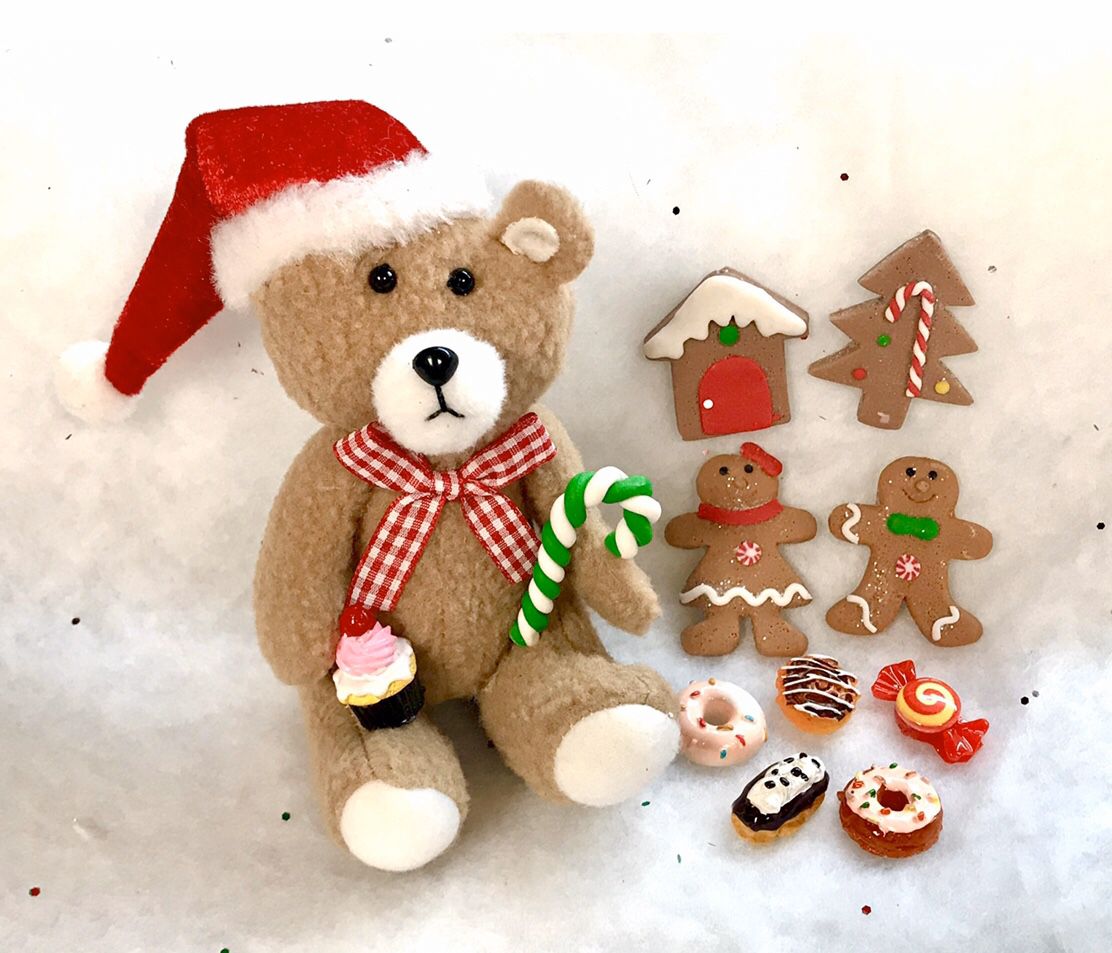American Girl Miniature Christmas Bear & Food Set