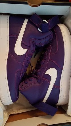 AIRFORCE 1 RETRO BRAND NEW SIZE 8.5 RUNS A BIT BIG CAN FIT A SIZE 9