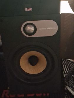 BOWERS&WILKINS SPEAKERS , HI END ,HI-FI ,BLACK WALNUT MODEL 686