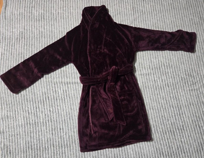 Victoria's Secret Short Cozy Robe