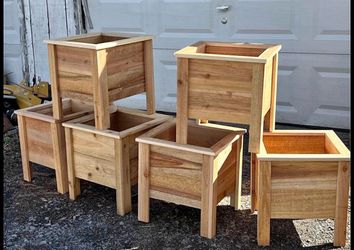 CUSTOM HAND MADE CEDAR PLANTERS
