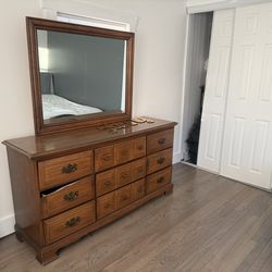 Free Dresser