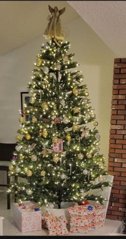 Christmas Tree 10 Ft Tree With Lights