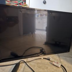 32 in Westinghouse Roku Tv