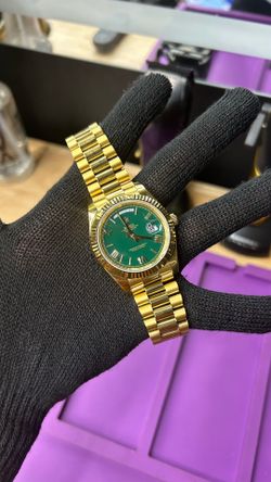 FREE Men’s luxury Watch - CHECK DESCRIPTION