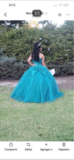 Vestido de 15 años color verde esmeralda