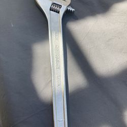 18” Crescent Crestoloy