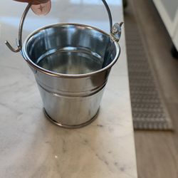 Mini Metal Buckets With Handles Party Favor 