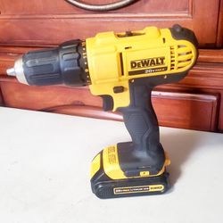 Dewalt 20V Cordless Drill In Great Condition