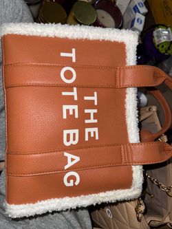 Tote bag