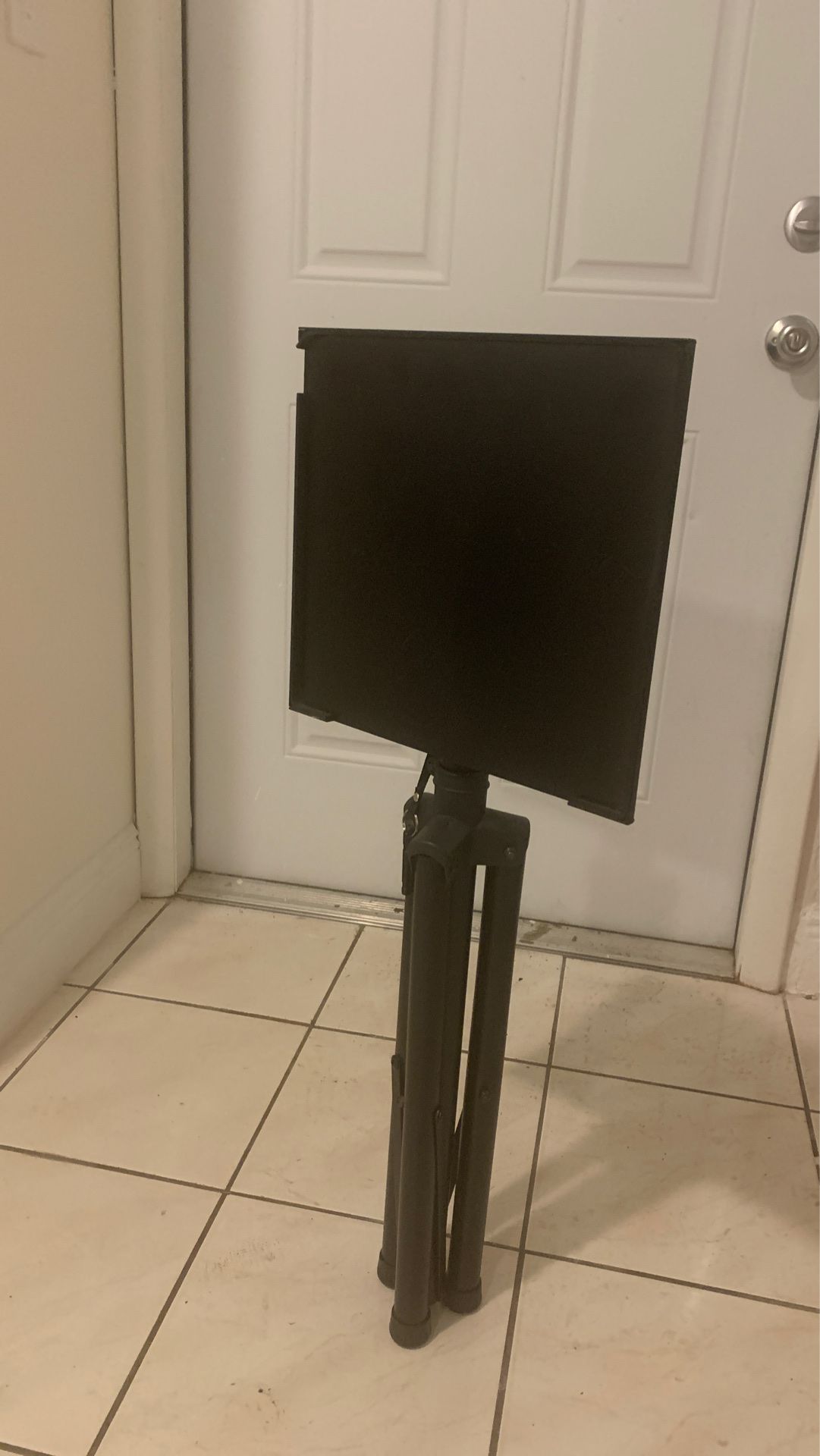 Adjustable Projector Stand
