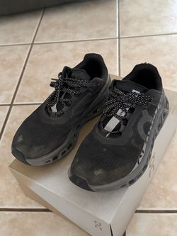 On cloud women’s 6 1/2