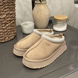Ugg Tazz Platform Slides Size 6