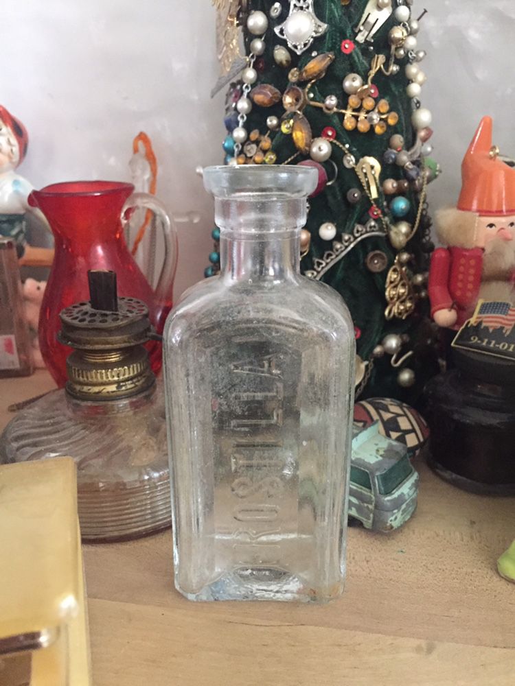 Vintage Fragrant Bottle 