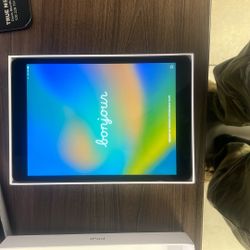 I Pad 9th Gen 64gb 