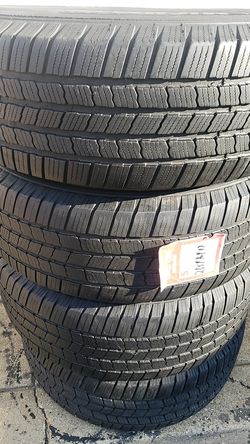 Four matching Michelin tires for sale 265/70/17