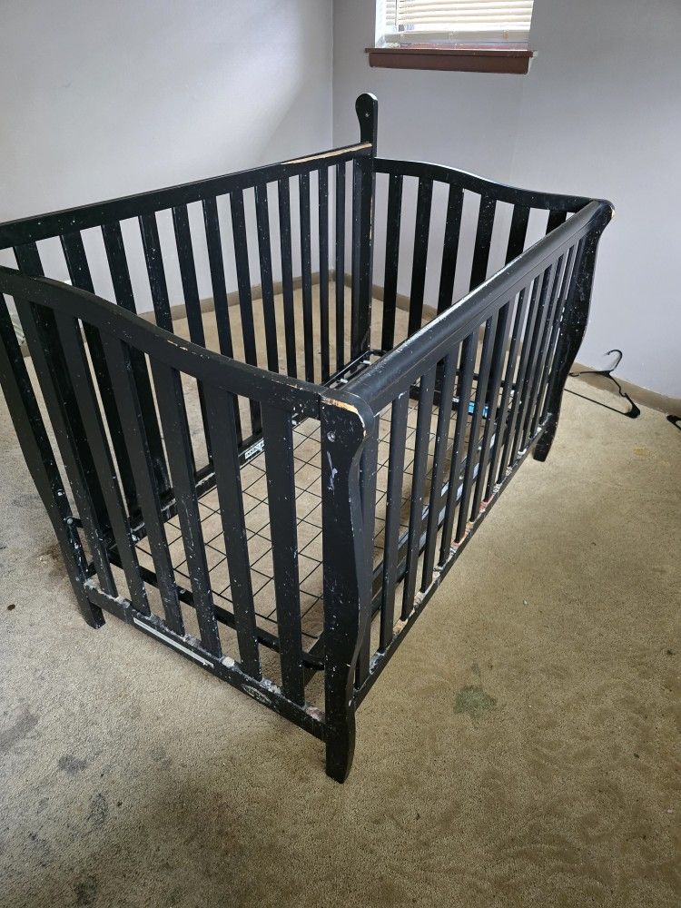 Baby Crib Made Of Wood