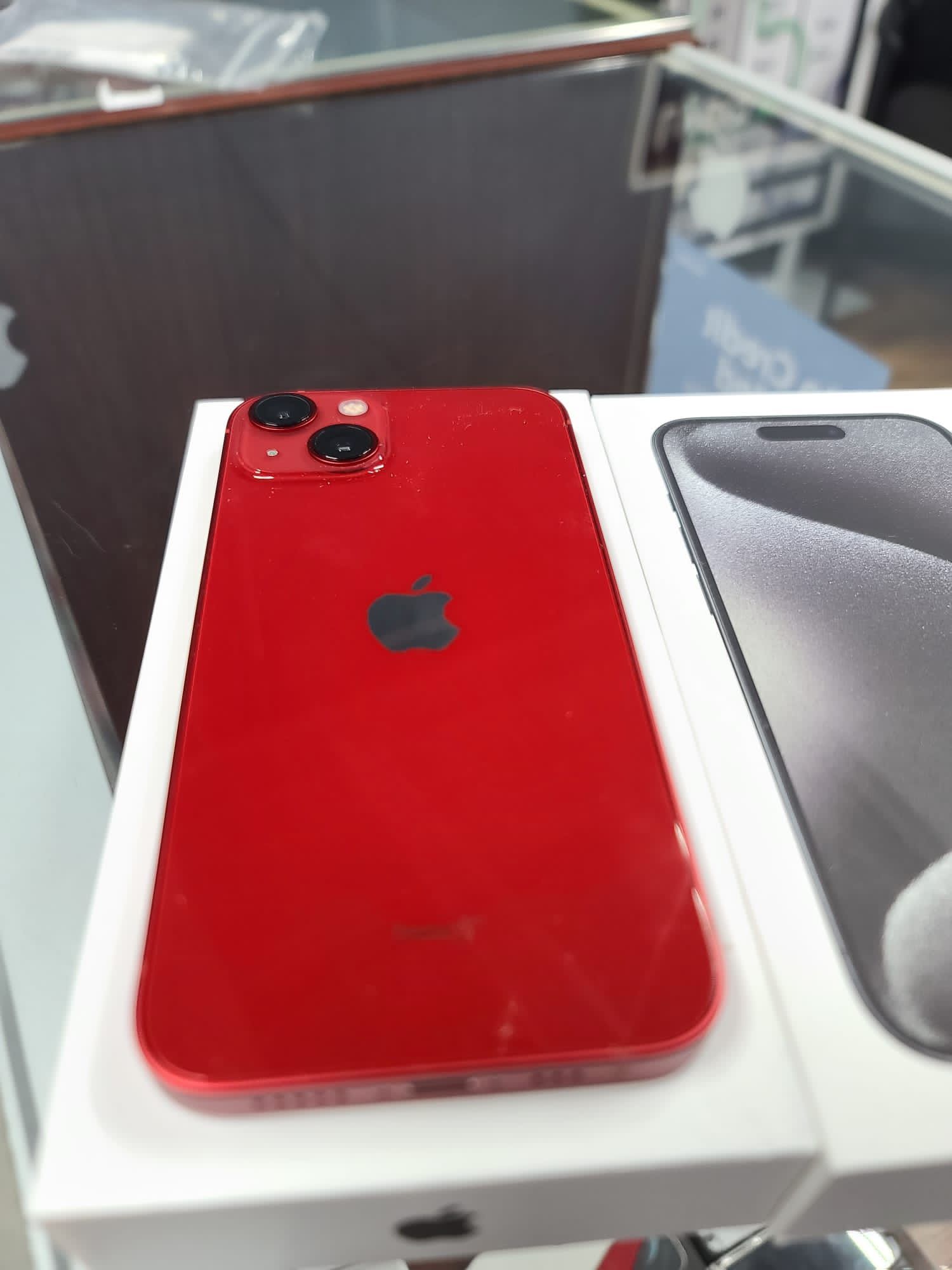 iPhone 13 Red