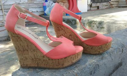 Wedge heels