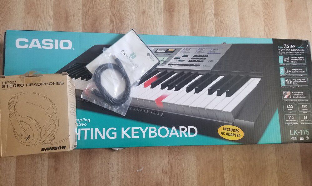 CASIO LK-175 with Headsets- Open Box