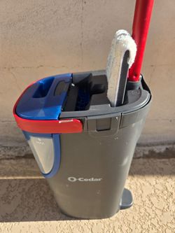 O-Cedar microfiber flat mop system