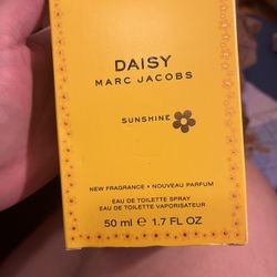 Daisy Marc Jacob’s 