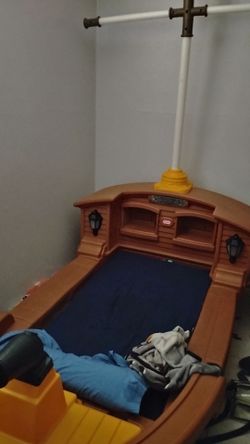 Lil tykes pirate ship bed