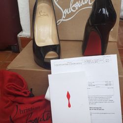 Christian Louboutin peep-toe heels Size 36