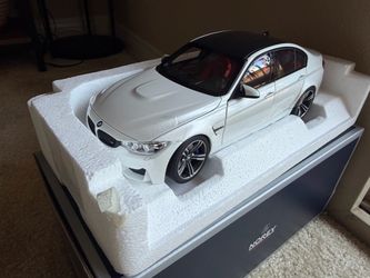 1/18 BMW F80 M3 Diecast