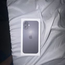 iPhone 16 Plus 