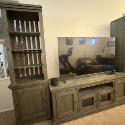 3 Piece Entertainment Set