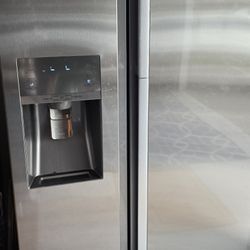 Samsung Refrigerator 