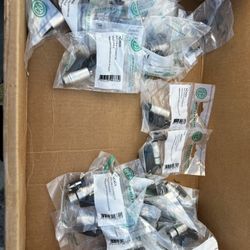 CONECTORES NEUTRIK XLR DE 4 POLOS