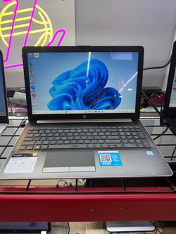 Hp touchscreen i7 8gb 15”